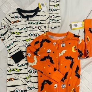Old Navy Halloween Footed PJs - 3T